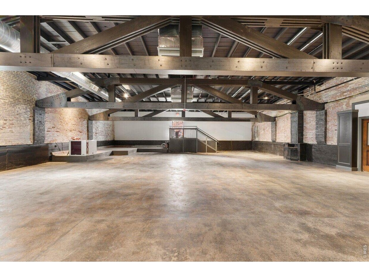 Open flex space